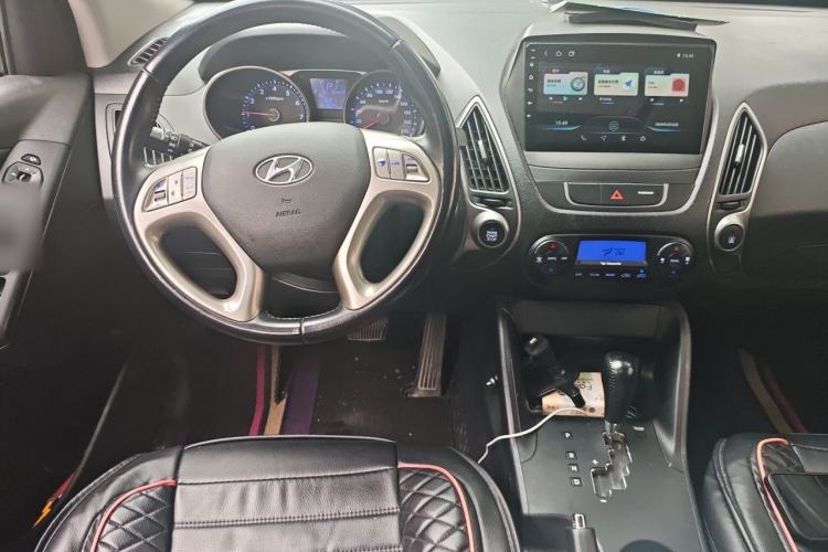 Used Hyundai ix35 2015 2.0L Automatic 2WD Smart Type China IV Steering Wheel