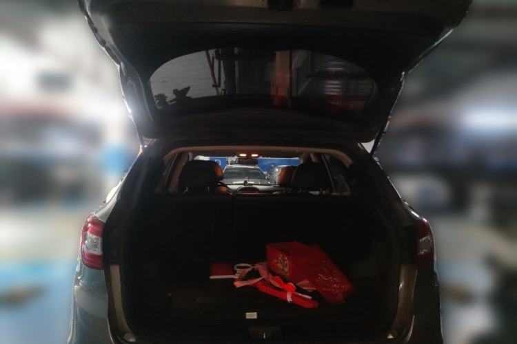 Used Hyundai ix35 2015 2.0L Automatic 2WD Smart Type China IV Trunk