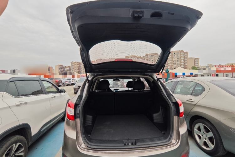 Used Hyundai ix35 2015 2.0L Automatic 2WD Smart Type China IV Trunk