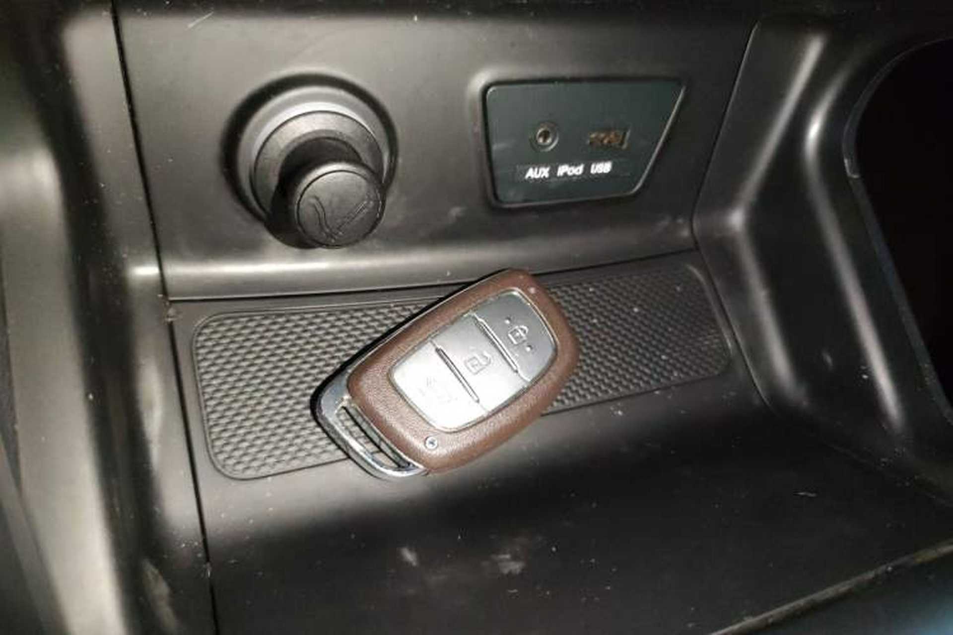 Used Hyundai ix35 2015 2.0L Automatic 2WD Smart Version China V Standard Vehicle Key