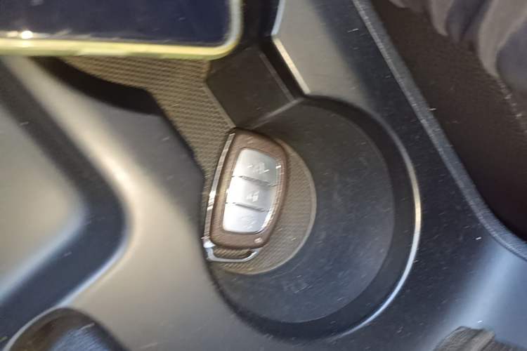 Used Hyundai ix35 2015 2.0L Automatic 2WD Smart Version China V Standard Vehicle Key