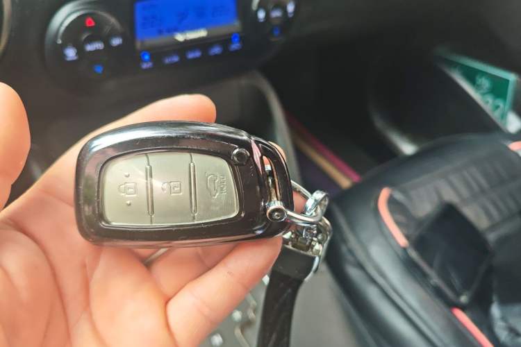 Used Hyundai ix35 2015 2.0L Automatic 2WD Smart Type China IV Vehicle Key