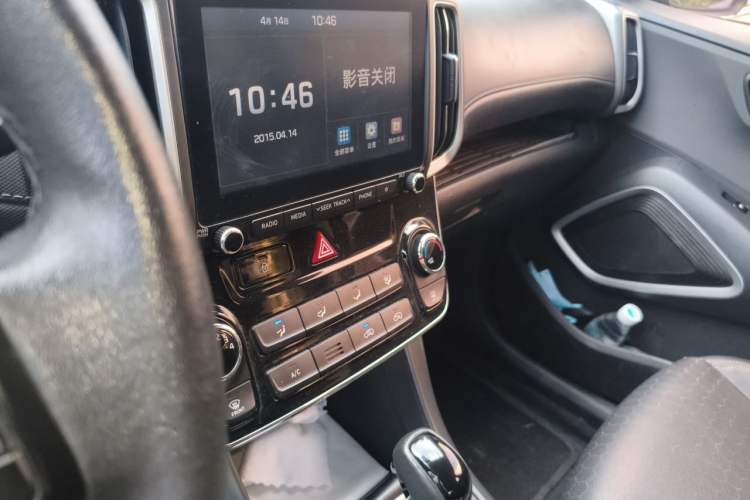 Used Hyundai ix35 2018 2.0L Automatic 2WD Zhiyong·Changxiang Edition Audio And AC Panel