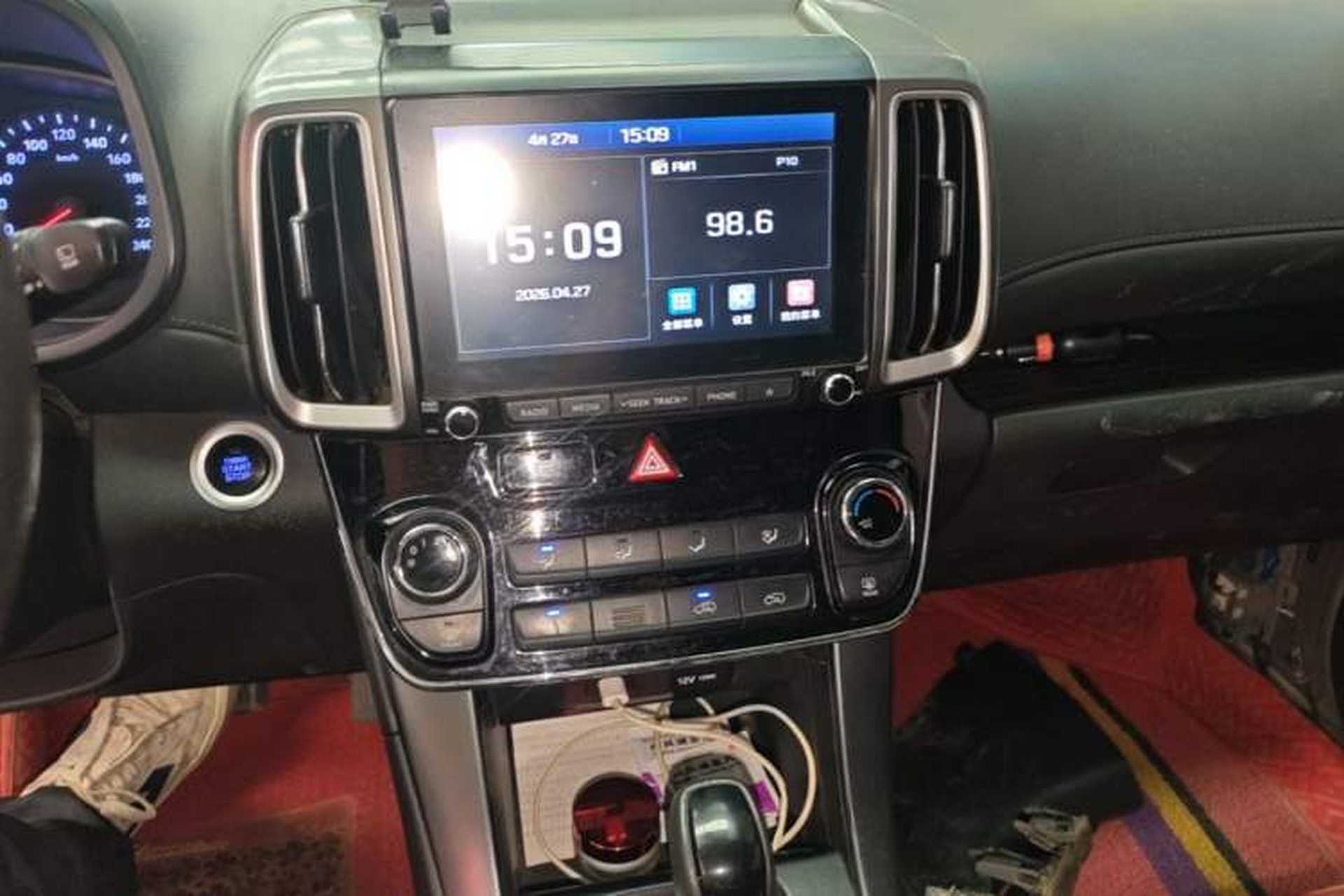 Used Hyundai ix35 2018 2.0L Automatic 2WD Zhiyong·Changxiang Edition Audio And AC Panel