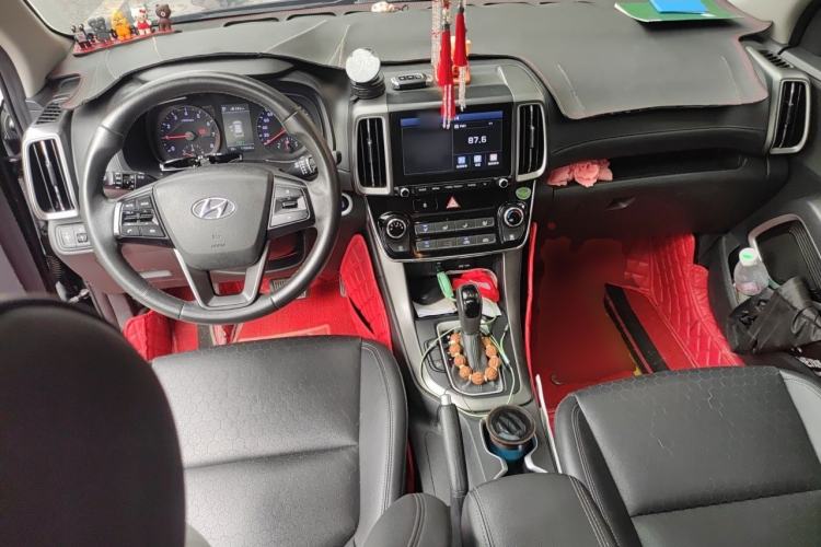 Used Hyundai ix35 2018 2.0L Automatic 2WD Zhiyong·Changxiang Edition Center Console