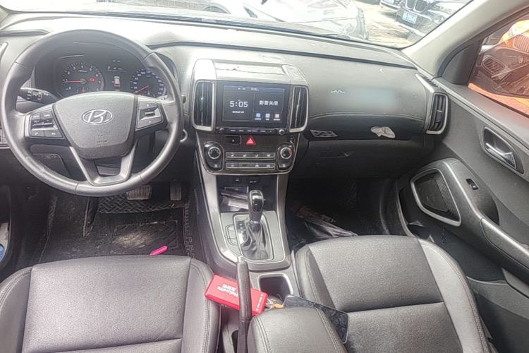 Used Hyundai ix35 2018 2.0L Automatic 2WD Zhiyong·Changxiang Edition Center Console
