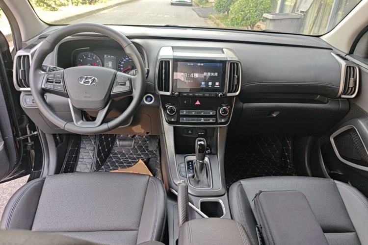 Used Hyundai ix35 2018 2.0L Automatic 2WD Zhiyong·Changxiang Edition Center Console