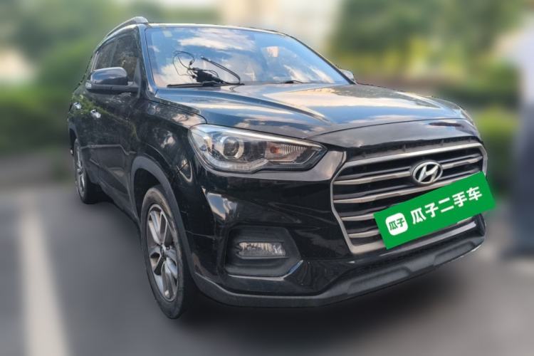 Used Hyundai ix35 2018 2.0L Automatic 2WD Zhiyong·Changxiang Edition Front Right 45 Deg