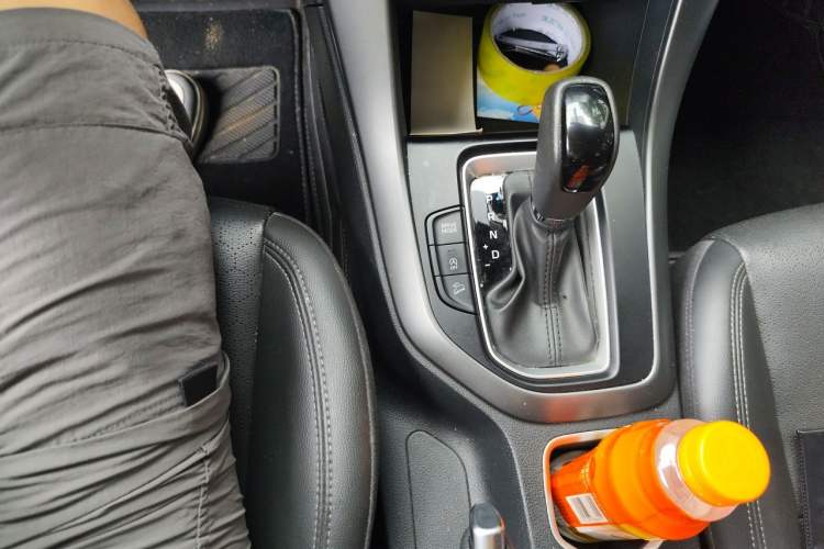 Used Hyundai ix35 2018 2.0L Automatic 2WD Zhiyong·Changxiang Edition Gear Lever
