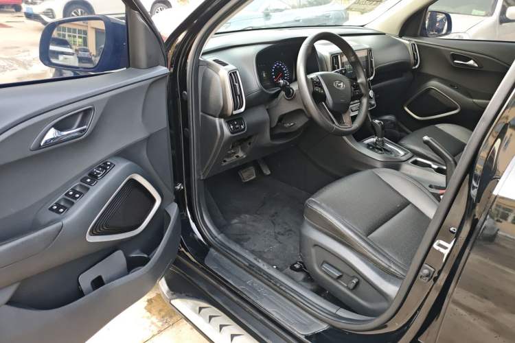 Used Hyundai ix35 2018 2.0L Automatic 2WD Zhiyong·Changxiang Edition Interior 3