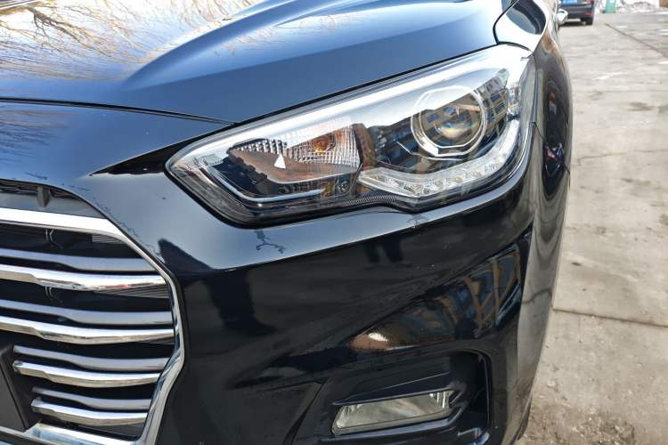 Used Hyundai ix35 2018 2.0L Automatic 2WD Zhiyong·Changxiang Edition Left Front Headlight