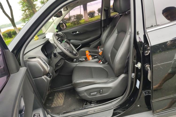 Used Hyundai ix35 2018 2.0L Automatic 2WD Zhiyong·Changxiang Edition Left Front Seat