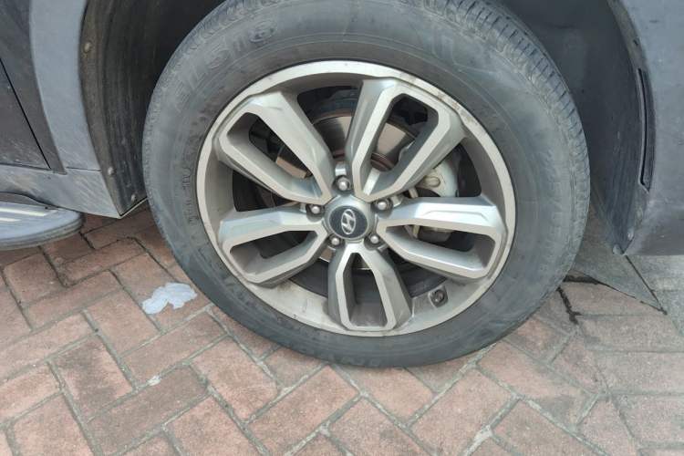 Used Hyundai ix35 2018 2.0L Automatic 2WD Zhiyong·Changxiang Edition Right Front Wheel Hub