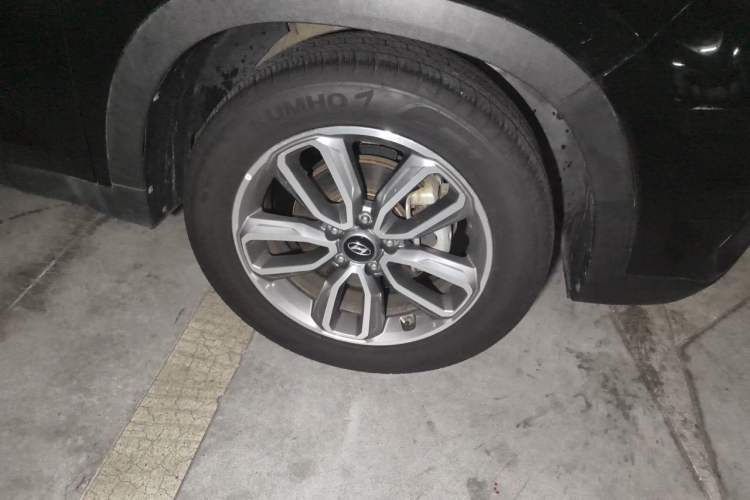 Used Hyundai ix35 2018 2.0L Automatic 2WD Zhiyong·Changxiang Edition Right Front Wheel Hub