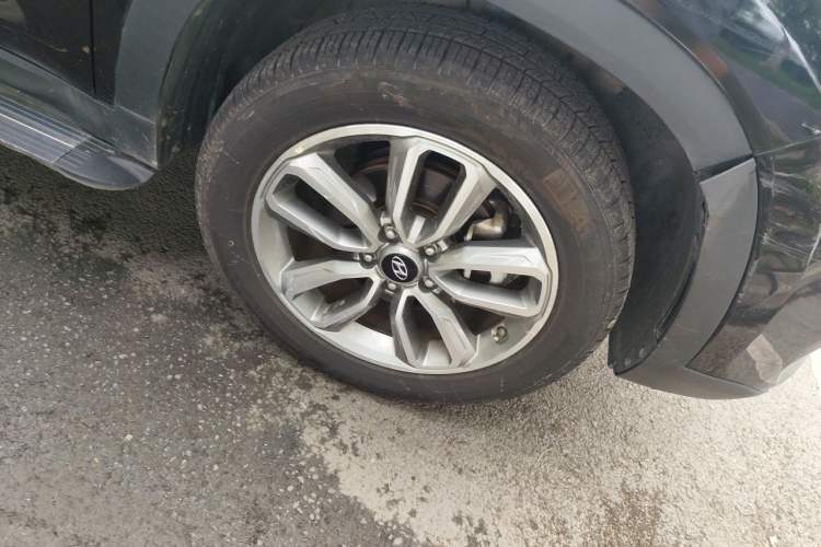 Used Hyundai ix35 2018 2.0L Automatic 2WD Zhiyong·Changxiang Edition Right Front Wheel Hub