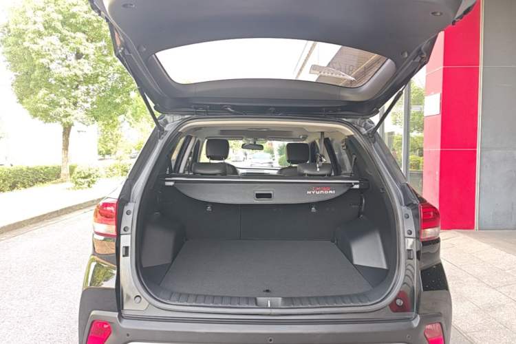 Used Hyundai ix35 2018 2.0L Automatic 2WD Zhiyong·Changxiang Edition Trunk