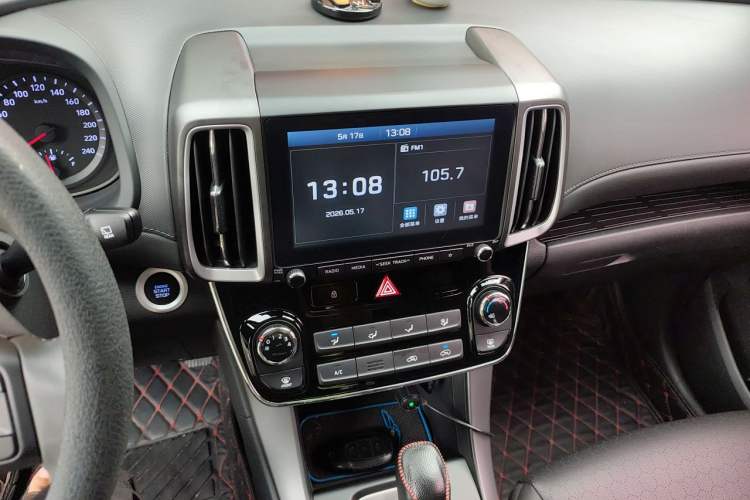 Used Hyundai ix35 2018 2.0L Automatic 2WD Zhiyong·Changxiang Edition Audio And AC Panel