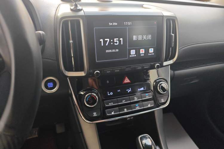 Used Hyundai ix35 2018 2.0L Automatic Two-Wheel Drive Zhiyong·Changlian Edition Audio And AC Panel