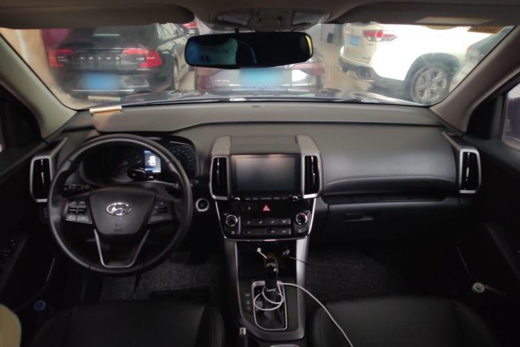 Used Hyundai ix35 2018 2.0L Automatic 2WD Zhiyong·Changxiang Edition Center Console