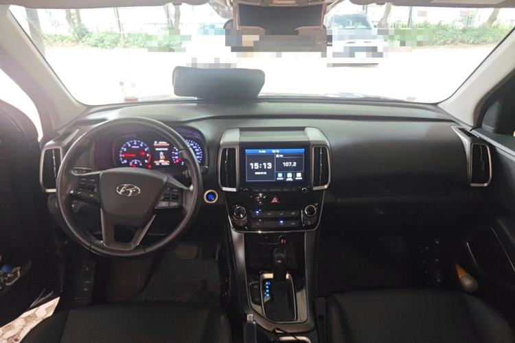 Used Hyundai ix35 2018 2.0L Automatic 2WD Zhiyong·Changxiang Edition Center Console