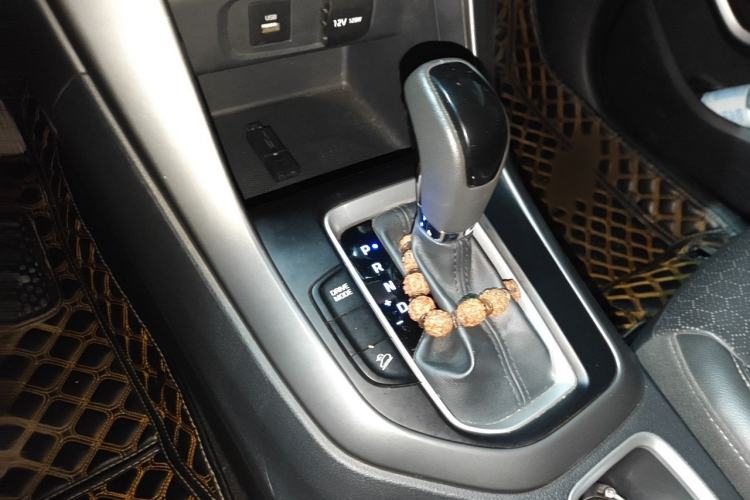 Used Hyundai ix35 2018 2.0L Automatic 2WD Zhiyong·Changxiang Edition Gear Lever
