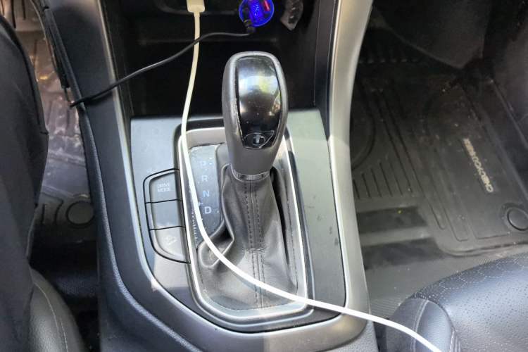 Used Hyundai ix35 2018 2.0L Automatic 2WD Zhiyong·Changxiang Edition Gear Lever