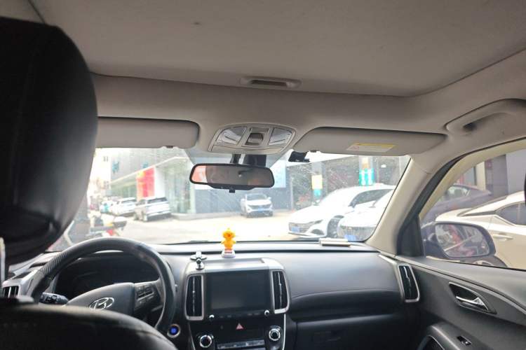 Used Hyundai ix35 2018 2.0L Automatic Two-Wheel Drive Zhiyong·Changlian Edition Headliner