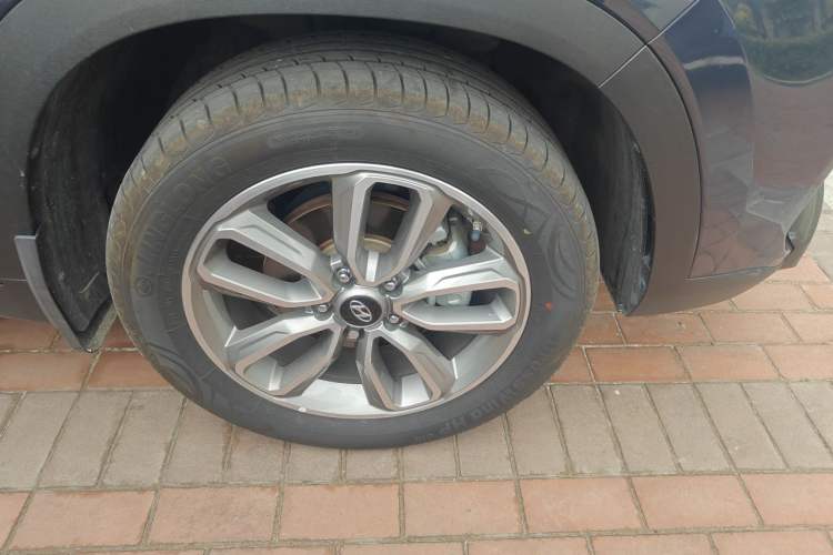 Used Hyundai ix35 2018 2.0L Automatic 2WD Zhiyong·Changxiang Edition Right Front Wheel Hub