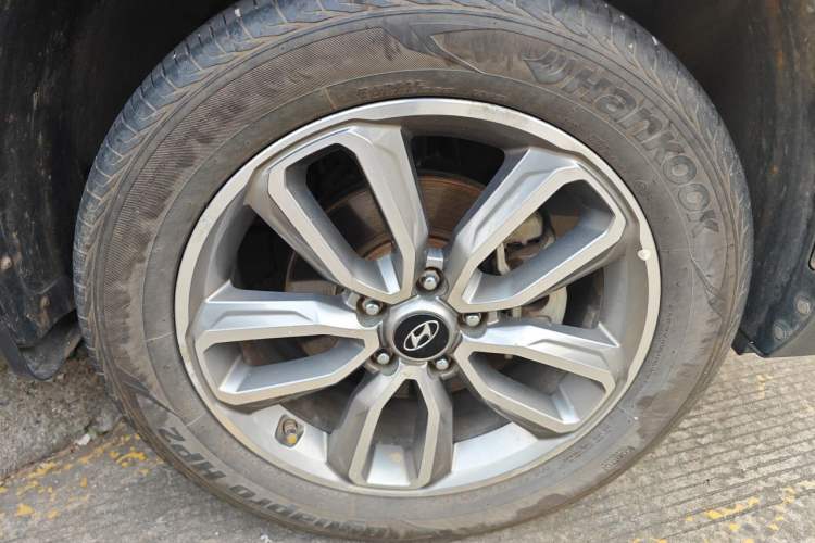 Used Hyundai ix35 2018 2.0L Automatic Two-Wheel Drive Zhiyong·Changlian Edition Right Front Wheel Hub