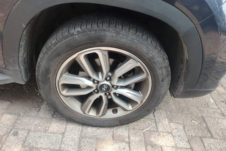 Used Hyundai ix35 2018 2.0L Automatic 2WD Zhiyong·Changxiang Edition Right Front Wheel Hub