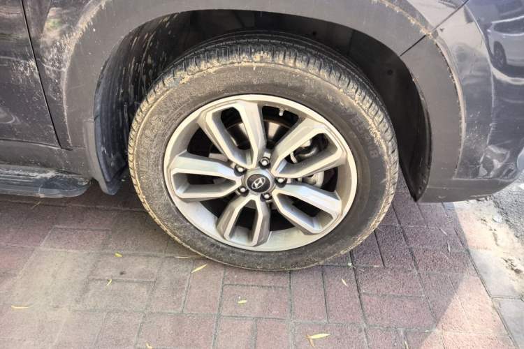 Used Hyundai ix35 2018 2.0L Automatic 2WD Zhiyong·Changxiang Edition Right Front Wheel Hub