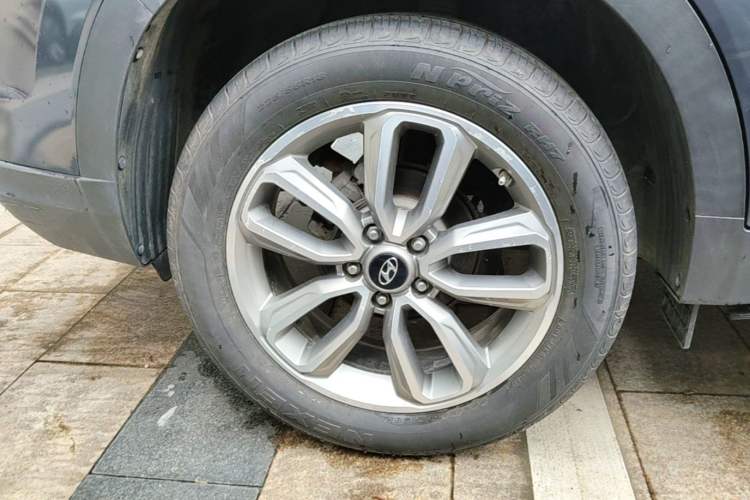 Used Hyundai ix35 2018 2.0L Automatic 2WD Zhiyong·Changxiang Edition Right Rear Wheel Hub