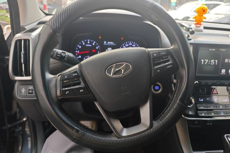 Used Hyundai ix35 2018 2.0L Automatic Two-Wheel Drive Zhiyong·Changlian Edition Steering Wheel