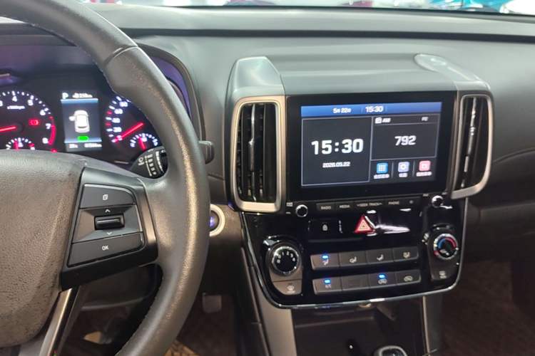 Used Hyundai ix35 2018 2.0L Automatic 2WD Zhiyong·Changxiang Edition Audio And AC Panel