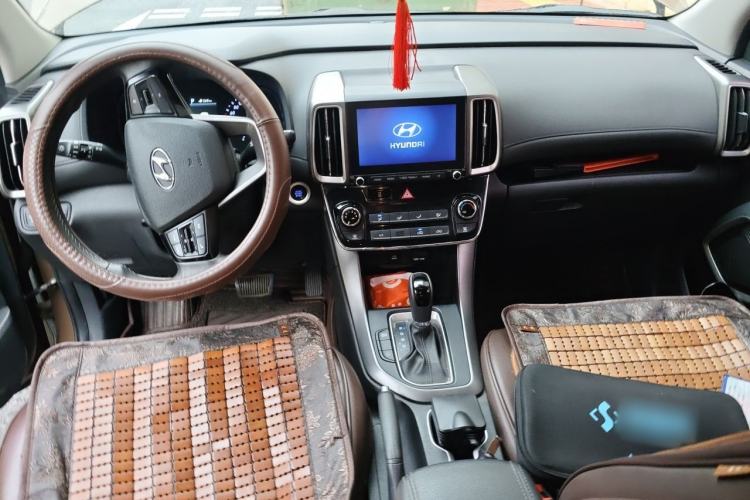 Used Hyundai ix35 2018 2.0L Automatic 2WD Zhiyong·Changxiang Edition Center Console