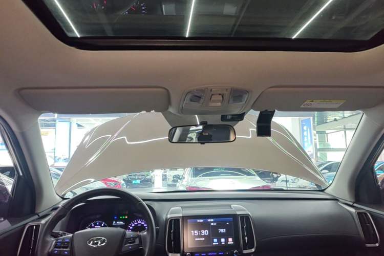 Used Hyundai ix35 2018 2.0L Automatic 2WD Zhiyong·Changxiang Edition Headliner