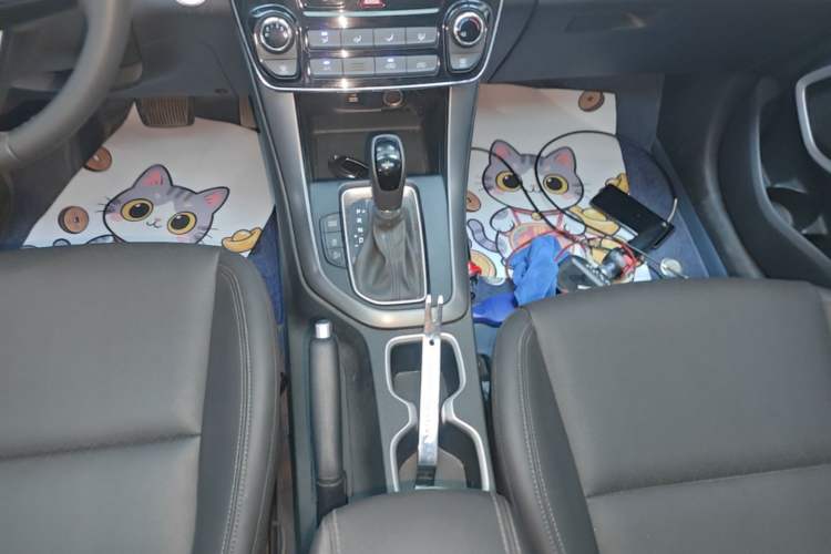 Used Hyundai ix35 2018 2.0L Automatic 2WD Zhiyong·Changxiang Edition Gear Lever