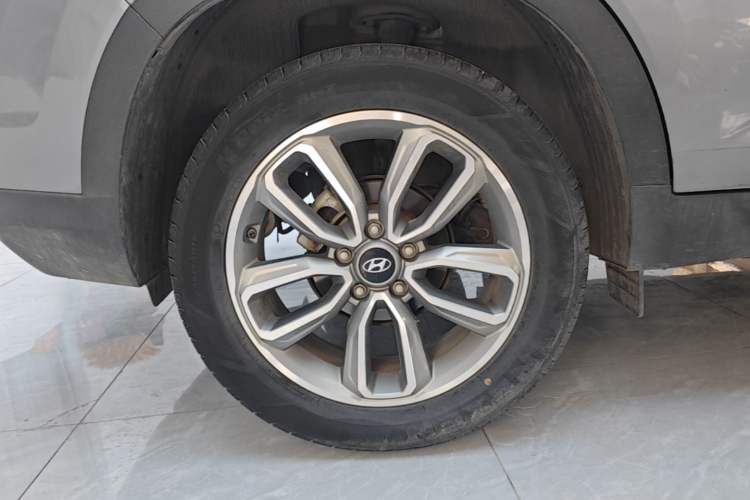 Used Hyundai ix35 2018 2.0L Automatic 2WD Zhiyong·Changxiang Edition Right Rear Wheel Hub