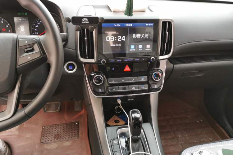 Used Hyundai ix35 2018 2.0L Automatic 2WD Zhiyong·Changxiang Edition Audio And AC Panel