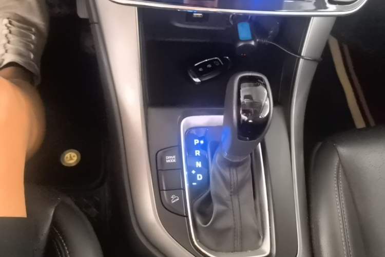 Used Hyundai ix35 2018 2.0L Automatic 2WD Zhiyong·Changxiang Edition Gear Lever