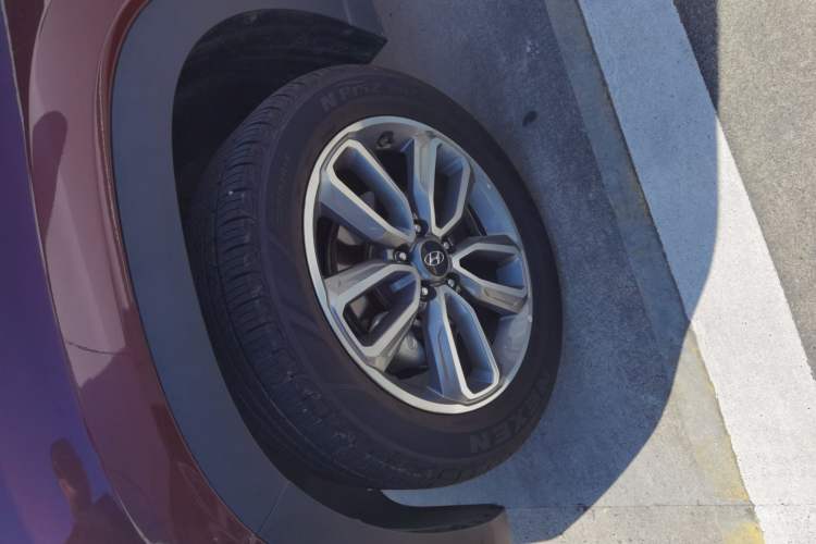 Used Hyundai ix35 2018 2.0L Automatic 2WD Zhiyong·Changxiang Edition Left Front Wheel Hub