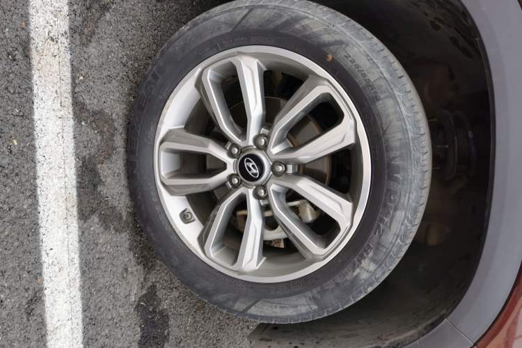 Used Hyundai ix35 2018 2.0L Automatic 2WD Zhiyong·Changxiang Edition Right Front Wheel Hub