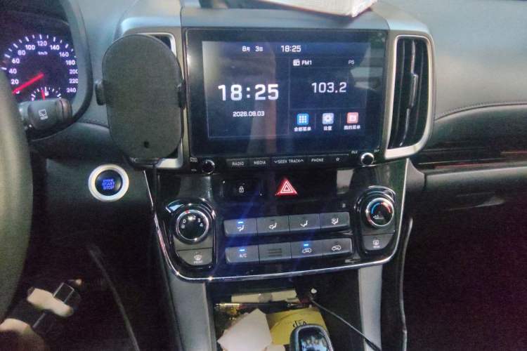 Used Hyundai ix35 2018 2.0L Automatic 2WD Zhiyong·Changxiang Edition Audio And AC Panel