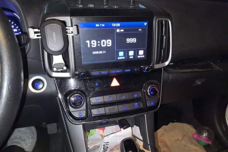 Used Hyundai ix35 2018 2.0L Automatic 2WD Zhiyong·Changxiang Edition Audio And AC Panel