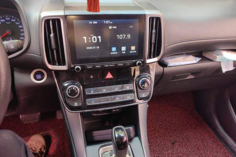 Used Hyundai ix35 2018 2.0L Automatic 2WD Zhiyong·Changxiang Edition Audio And AC Panel