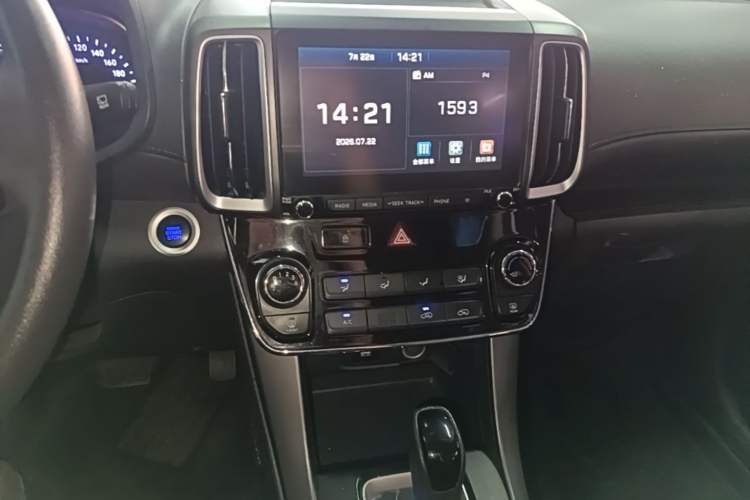 Used Hyundai ix35 2018 2.0L Automatic 2WD Zhiyong·Changxiang Edition Audio And AC Panel