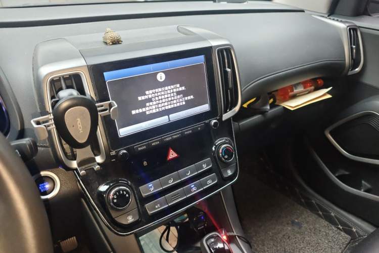 Used Hyundai ix35 2018 2.0L Automatic 2WD Zhiyong·Changxiang Edition Audio And AC Panel