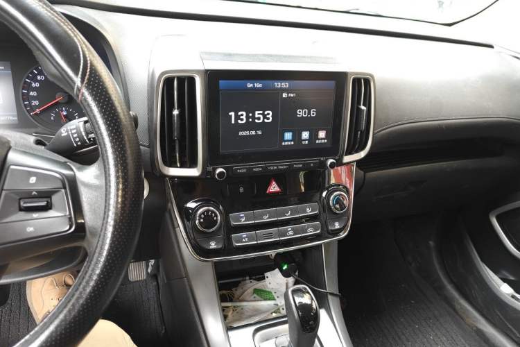 Used Hyundai ix35 2018 2.0L Automatic 2WD Zhiyong·Changxiang Edition Audio And AC Panel