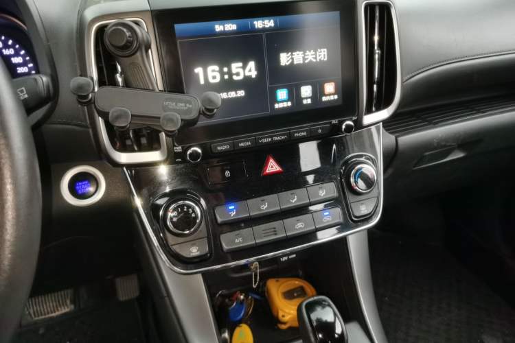 Used Hyundai ix35 2018 2.0L Automatic 2WD Zhiyong·Changxiang Edition Audio And AC Panel