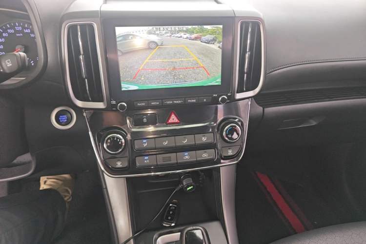 Used Hyundai ix35 2018 2.0L Automatic 2WD Zhiyong·Changxiang Edition Audio And AC Panel